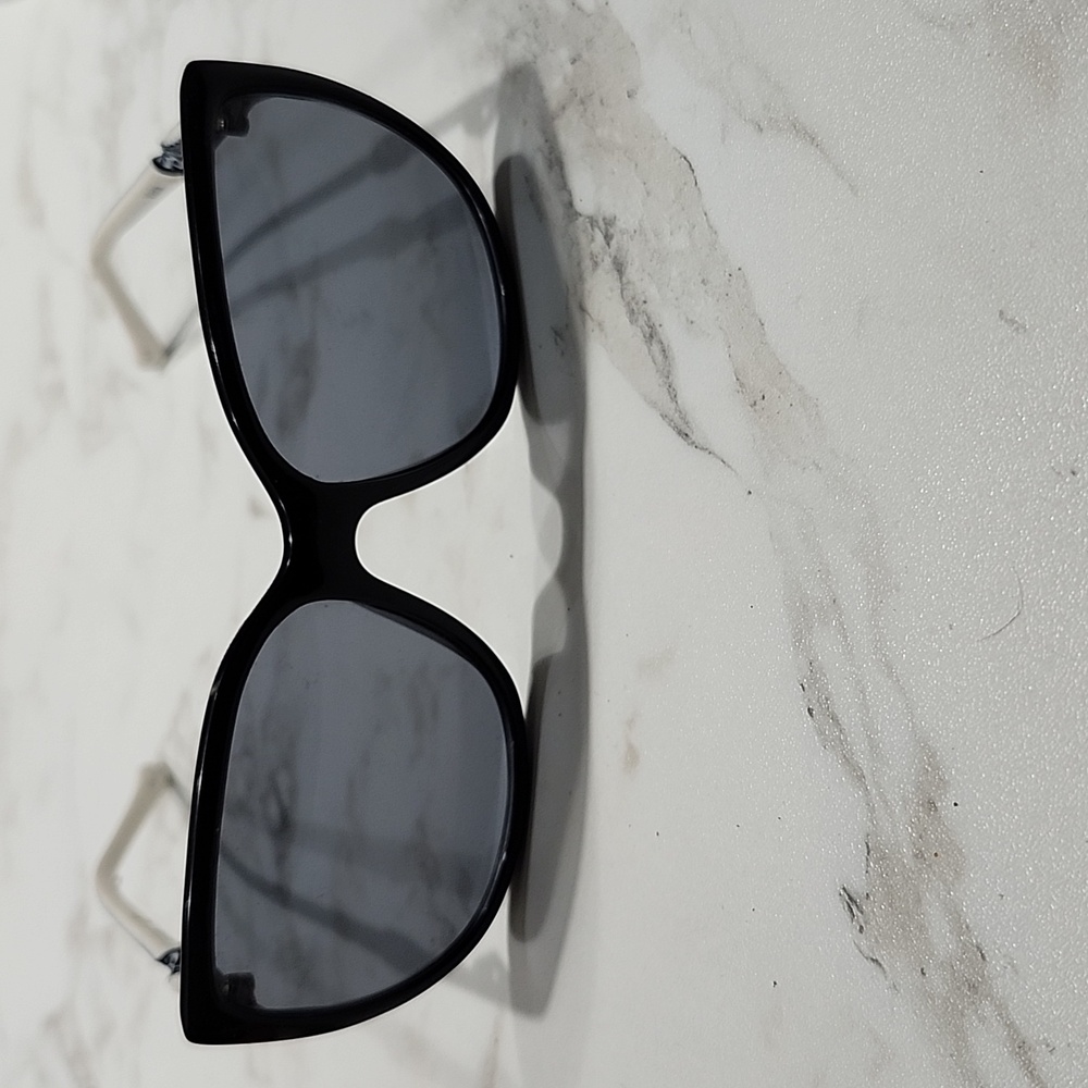 Kensie Viola Sunglasses